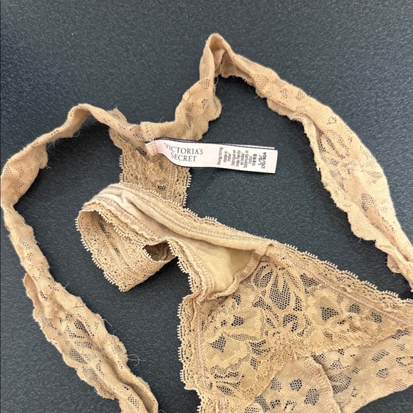 Lace Thong Panties in Tan pre loved - Picture 2 of 2